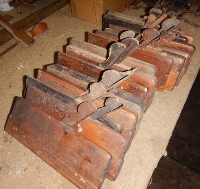 Sixteen Victorian moulding planes. - 2