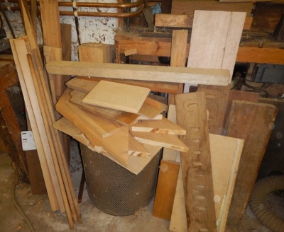 Various timber off cuts.