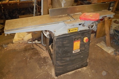 An HEC 8" Jointer.