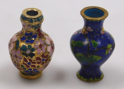 A group of Chinese cloisonne, to include miniature baluster vases, egg cup, lidded trinket boxes of cylindrical form, largest 6cm diameter, etc. - 14