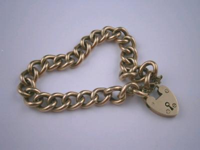 A hollow curb link bracelet