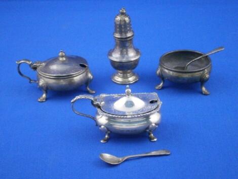 A Mappin and Webb silver mustard pot