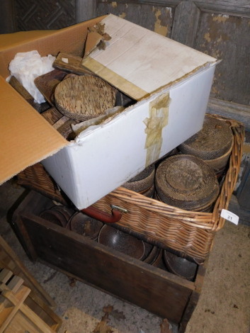 A group of carved sago palmwood trinket dishes. (3 boxes) Note: VAT is payable on the hammer price of this lot at 20%.