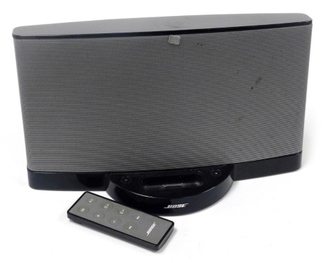 A Bose SoundDock series II digital music system, serial number 052768911090466AE, with remote and charger, mains lead lacking.