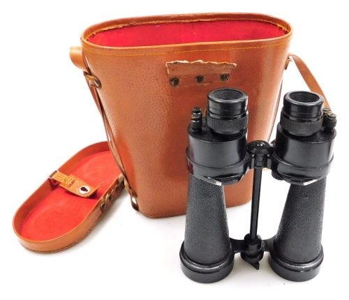 A pair of Barr & Stroud CF41 naval binoculars, AP no.1900A, serial no. 71314, with a case.