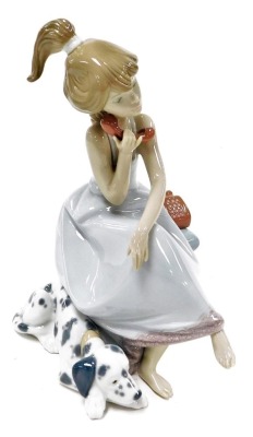 A Lladro porcelain figure of Chit-Chat, 5466, 21cm high, boxed.