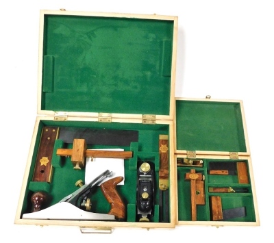 A Faithful Tools Carpenters tools set, cased, with presentation plaque, and a set of miniature carpentry tools, miniature Faithful carpentry tools, cased, also with presentation plaque. (2)