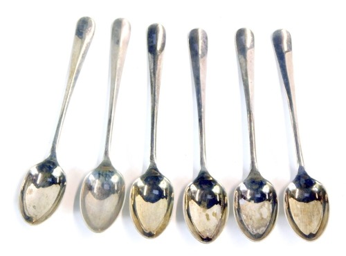 A set of six George V silver fiddle pattern teaspoons, Sheffield 1926, 1½oz, in fitted case.