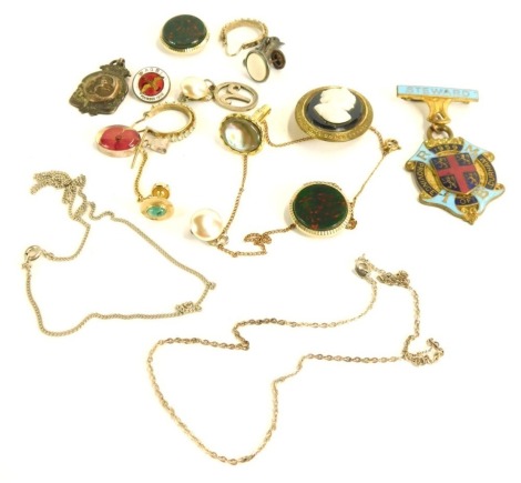 Silver and costume jewellery, including earrings, brooch, cuff links, and a pendant. (a quantity)