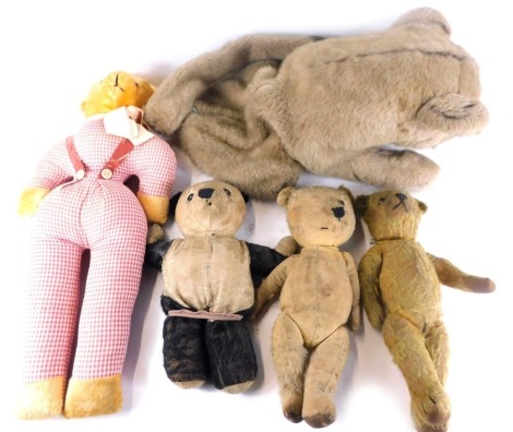 A group of teddy bears, comprising two Blush Blond jointed teddy bears, Merrythought style panda, lion pillow case, etc. (1 box)