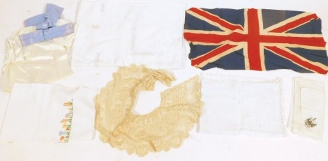 A group of linen and lace, comprising Union Jack, tablecloths, doilies, lace collar, etc. (a quantity)