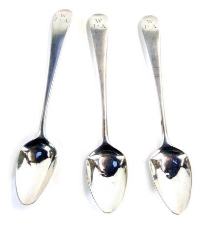 Three George III Old English pattern silver teaspoons, each bearing the initials JWA, London 1796, 1½oz.