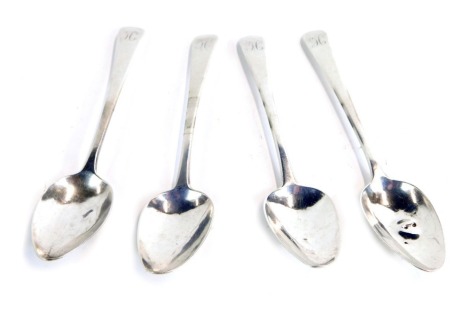 Four Victorian silver fiddle pattern teaspoons, each bearing the initial H, 2oz.