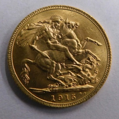 A George V gold full sovereign, 1915. - 2